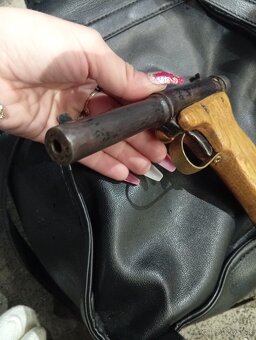 Stará vzduchová pištoľ (upravená ) - 4