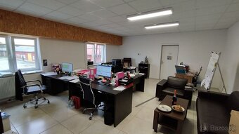 Skladový priestor/hala s kanceláriami na prenájom,1000 + 93m - 4