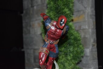 Deadpool figurka - 4