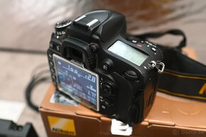 Nikon D610 + batérie+grip+SD karty-wifi - 4