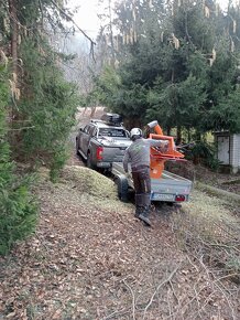 Štiepkovanie, kosenie, čistenie pozemkov, preprava materiálu - 4