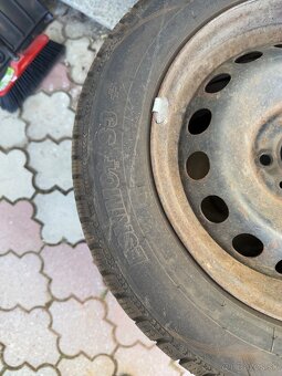 Predám 4 kusi pneumatík rozmer 165/70 R 14 zimné - 4