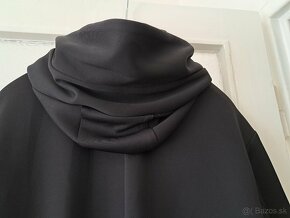 Cierna bunda s kapucou velkost M - 4