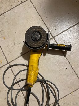 Dewalt - 4