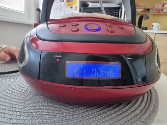Predáme malé praktické rádio zn. Hyundai CD,USB - 4