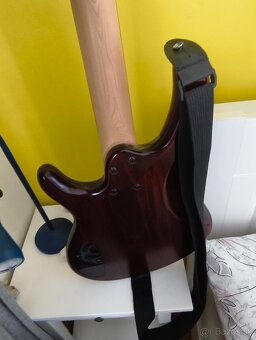 Basgitara Cort - 4