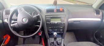 Predam skodu octavia 2 cena 2200€ plati do zmazania - 4