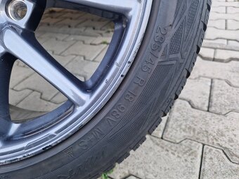 Zimne pneu 235/45 R18 - 4