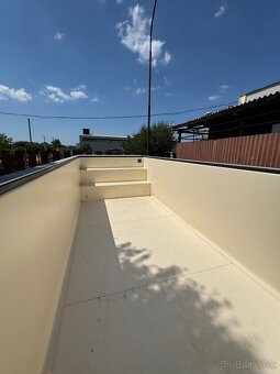 Bazén na predaj - 4