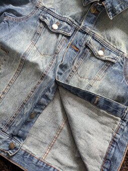 Rifľová bunda s kapucňou - 4