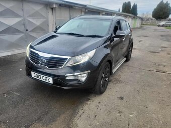Kia Sportage.2.0 CRDI .4X4 100KW - 4