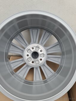 5X112 R19 ŠKODA OEM- 5LA 601 025 - 4