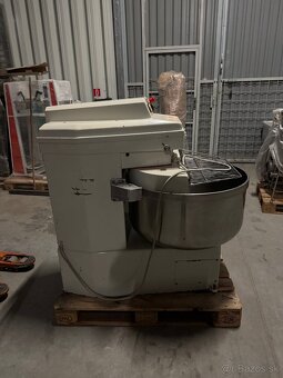 C.P. Machinery 300 – Priemyselná miesička - 4