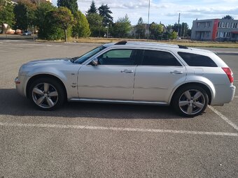 Chrysler 300c - 4