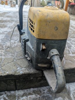 Wacker motorová pila - 4