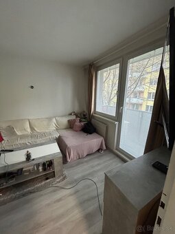 Prenajmem 1-izbový byt Vráble – Sídlisko Lúky - 4