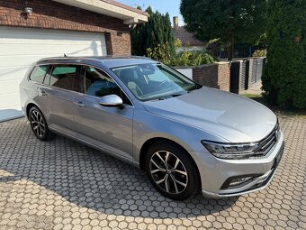 Volkswagen Passat Variant 2.0 TDI Elegance 84.500 KM - 4