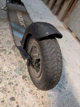Skladacia kolobežka Razor A5 Air - 4