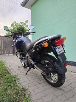 Predám Suzuki Freewind XF 650 - 4