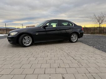 BMW E90 320D - 4