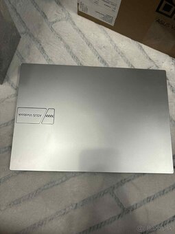 Asus VivoBook (M1605YA‑MB247W - 4