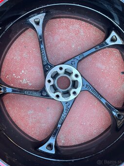 TRIUMPH SPEED TRIPLE 1050 OROGINÁLNE ráfy - 4