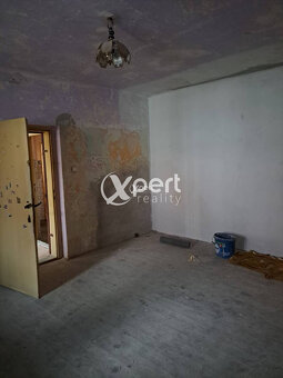 3-izbový starší RD. s garážou v obci PATAŠ - 4