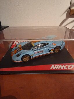 Auto Ninco Ford GT - autíčko na autodráhu - 4
