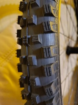 Set kolies boost DT Swiss H1900 hybrid 27.5" 30 mm - 4