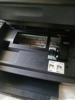 Epson Stylus SX425W - 4