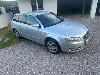 Audi A4 - 4