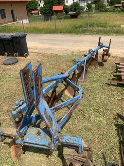 Pluh Lemken - 4