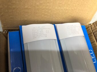 LED svietidlá 2 pásové stropné 230V - 4