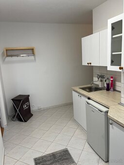 Prenájom 1-izbového bytu - 4