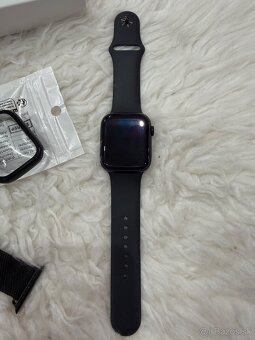 Apple Watch series 9 45mm - 4