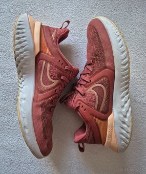 Nike Legend React 2 W dámske tenisky - 4