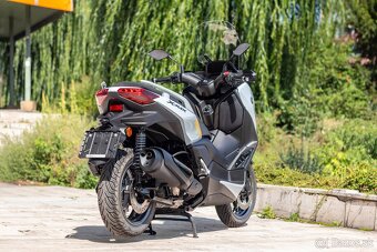 Yamaha XMAX 300 Tech Max model 2025 cena s DPH - 4