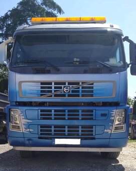 Predám VOLVO FM9 - 4