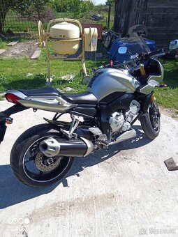 Yamaha FZ1 - 4