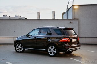 Mercedes Benz ML350 - 4