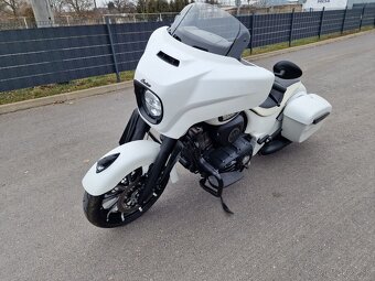 INDIAN CHIEFTAIN DARK HORSE 2019 4500 km - 4