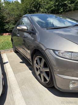 Predám Hondu civic - 4