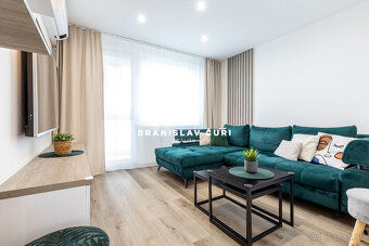 REZERVOVANÉ - Na predaj 3-izbový byt, 64 m2, kompletná rekon - 4