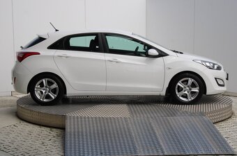 HYUNDAI i30 Family 1,6 MPi - 4