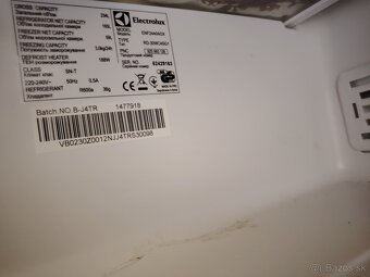 Chladnička s mrazničkou LG - 4