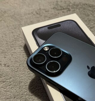 iPhone 15 Pro, Blue Titanium 256GB - 4