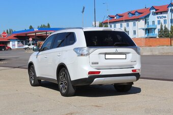 Mitsubishi Outlander 2.2 DI-D Instyle - 4