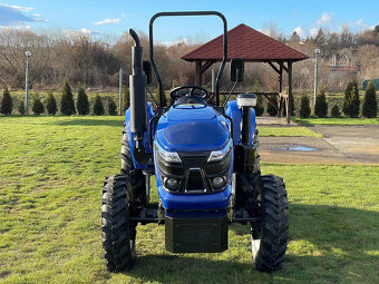 Traktor 504 (50 koní) s pneu 7.50-16/11.2-24 - 4