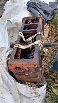 Predám prevodovku Zetor 25k - 4