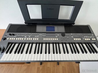 Yamaha PSR - S670 + stojan - 4